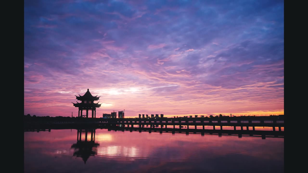 迪荡湖朝霞